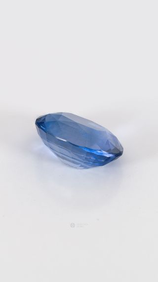 Natural Blue Sapphire thumbnail 3