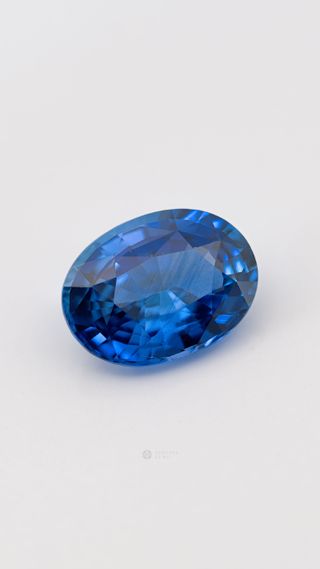 Natural Heated Blue Sapphire thumbnail 2