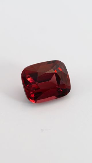 Natural Red Garnet thumbnail 2