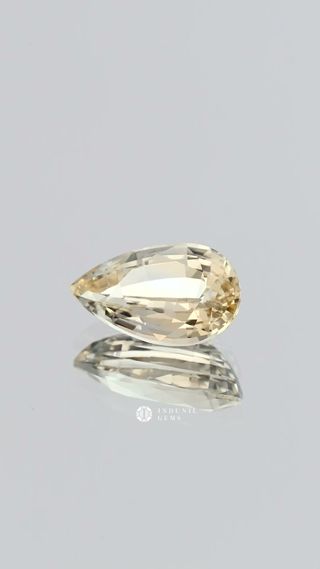 Natural Yellow Sapphire, Pear thumbnail 3
